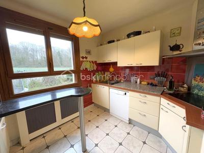 Maison traditionnelle - 147 m² - 7 pièces