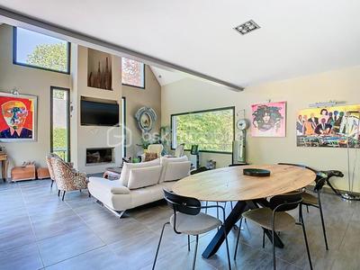 Maison d'architecte - 199 m² - 6 pièces