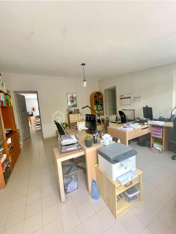 Demeure - 268 m² - 7 pièces