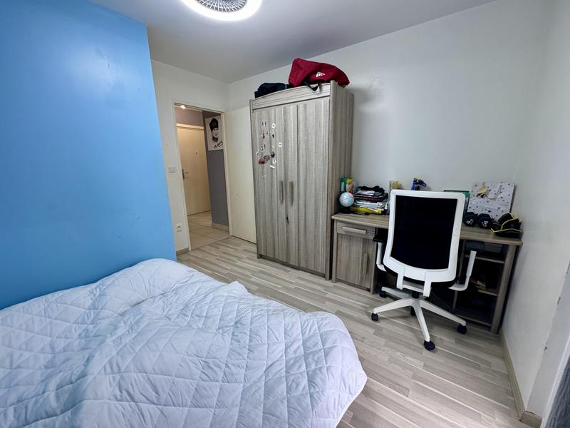 Appartement - 80 m² - 4 pièces