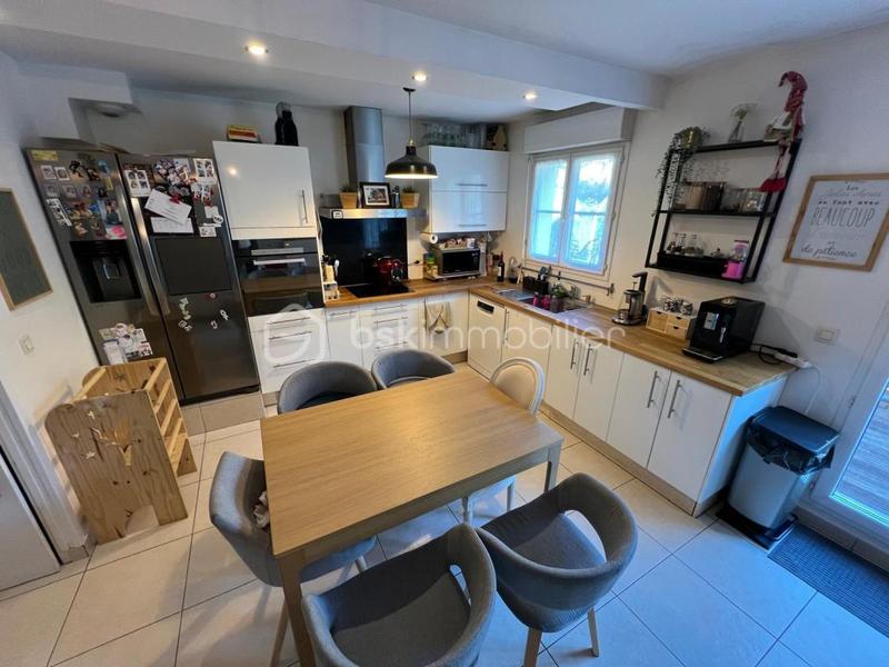 Appartement - 77 m² - 4 pièces