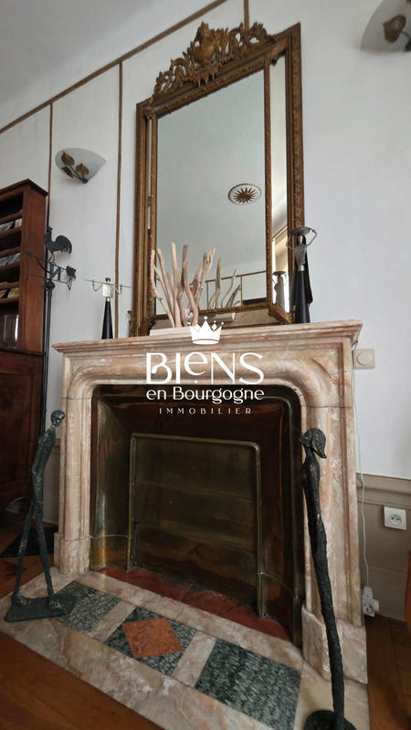 Maison ancienne - 200 m² - 9 pièces