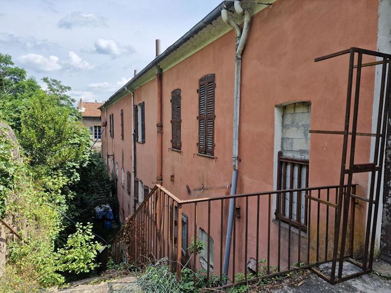 Immeuble - 1 500 m² - 30 pièces