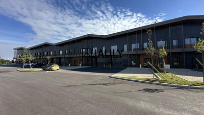 Local commercial - 910 m²