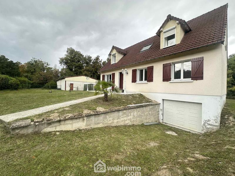 Maison - 140 m² - 8 pièces