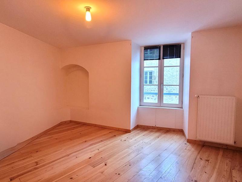 Appartement - 80 m² - 3 pièces