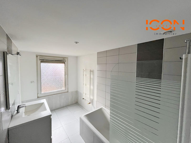 Appartement - 80 m² - 4 pièces