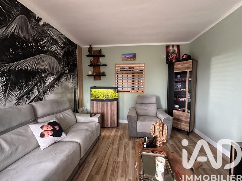 Maison - 230 m² - 6 pièces