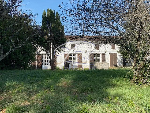 Maison ancienne - 205 m² - 6 pièces