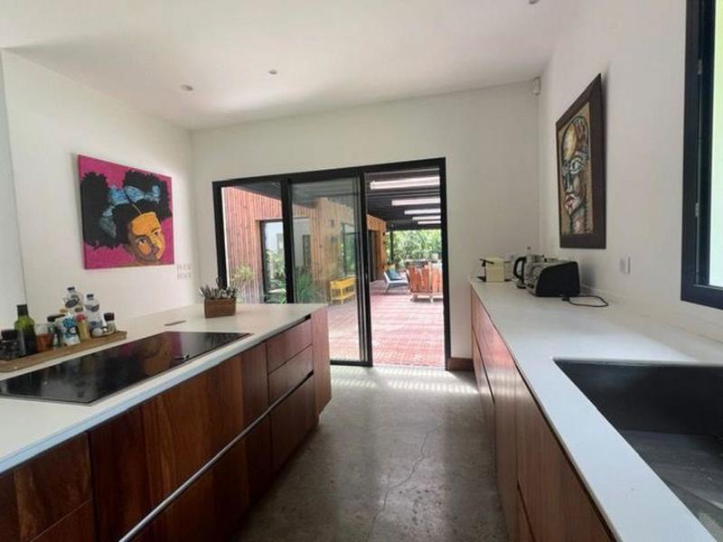 Villa - 395 m² - 9 pièces