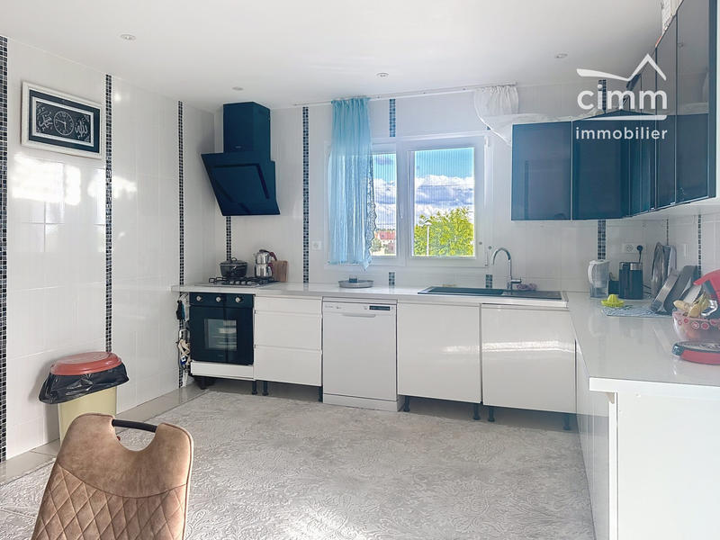 Maison - 146 m² - 6 pièces