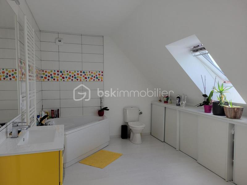 Maison - 169 m² - 8 pièces