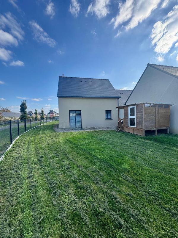 Maison - 98 m² - 4 pièces