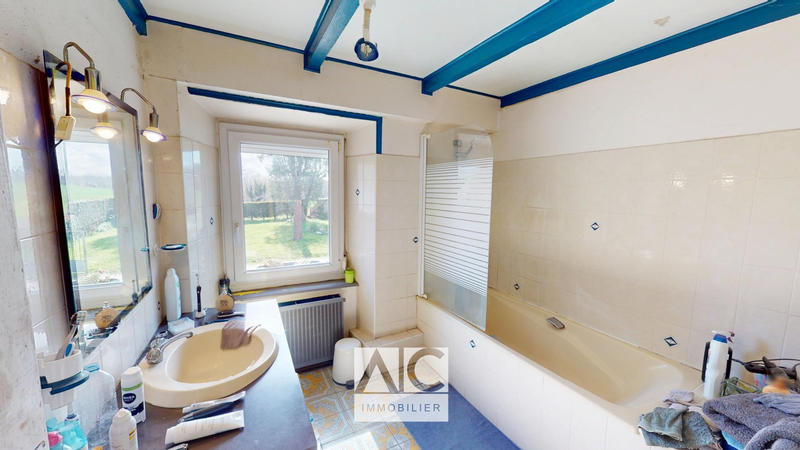 Maison - 195 m² - 8 pièces