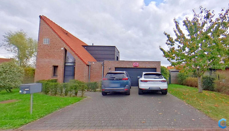 Maison - 206 m² - 6 pièces