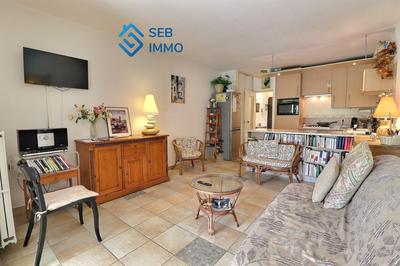 Maison - 64 m² - 4 pièces