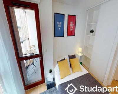Chambre - 70 m² - 1 pièce