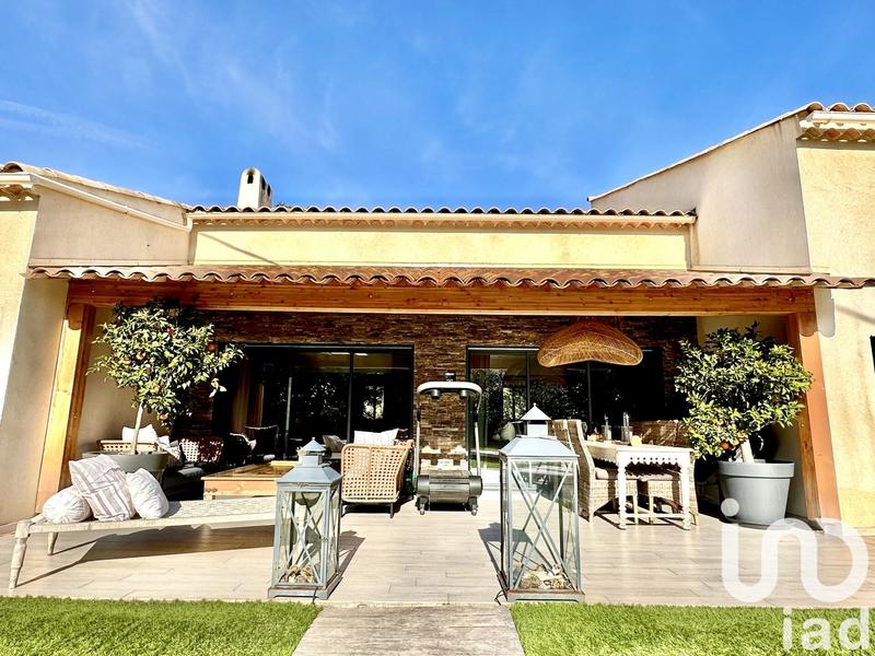 Maison - 283 m² - 8 pièces