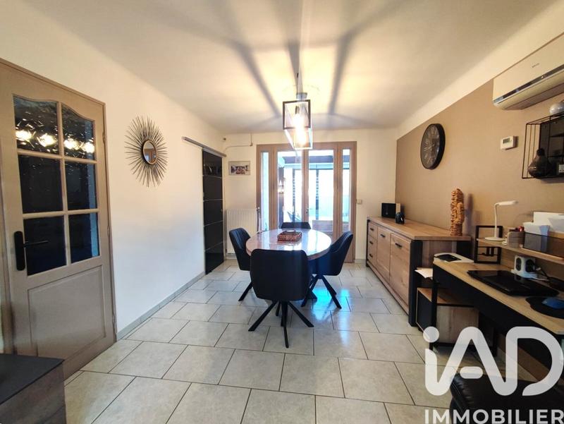 Maison - 95 m² - 5 pièces