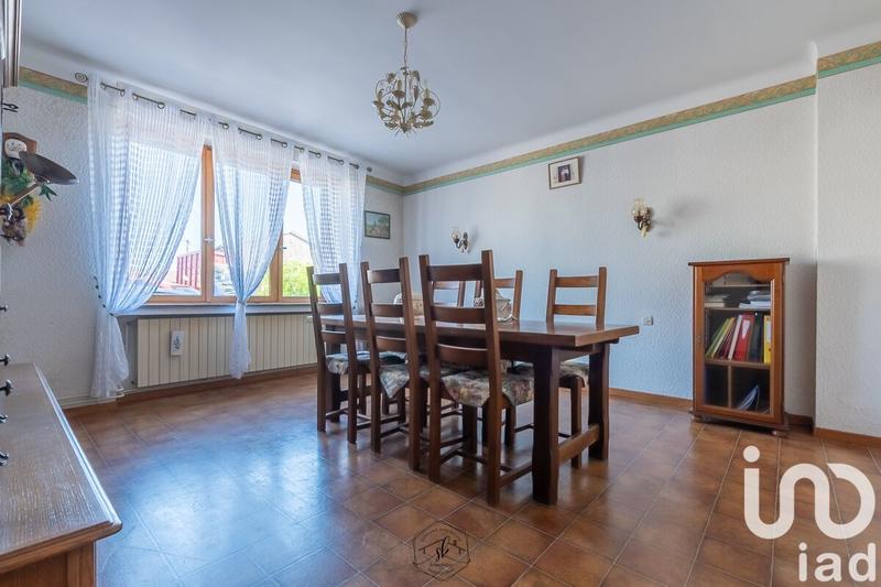 Maison - 167 m² - 8 pièces