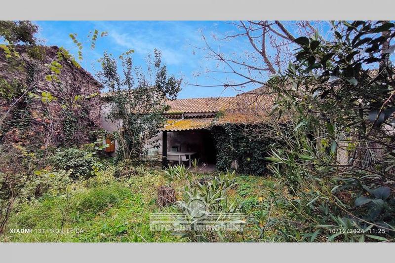 Maison de village - 100 m² - 4 pièces