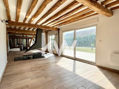 Maison - 220 m² - 9 pièces