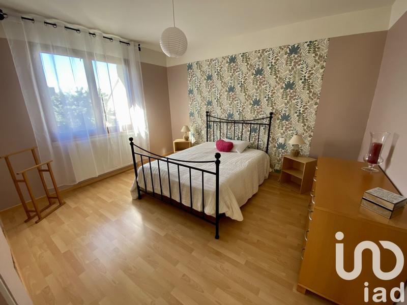 Maison - 302 m² - 9 pièces