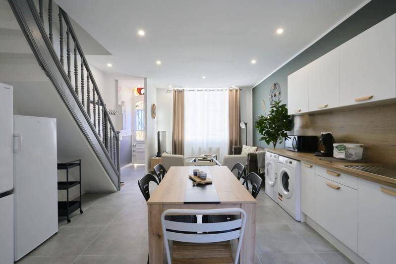 Maison - 105 m² - 7 pièces