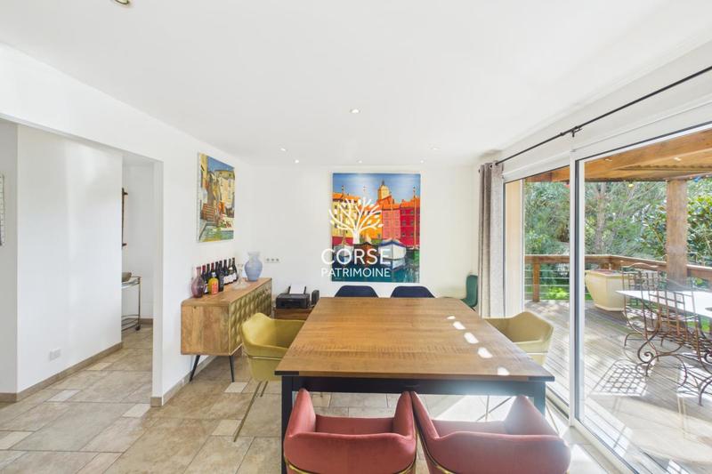 Maison - 93 m² - 3 pièces