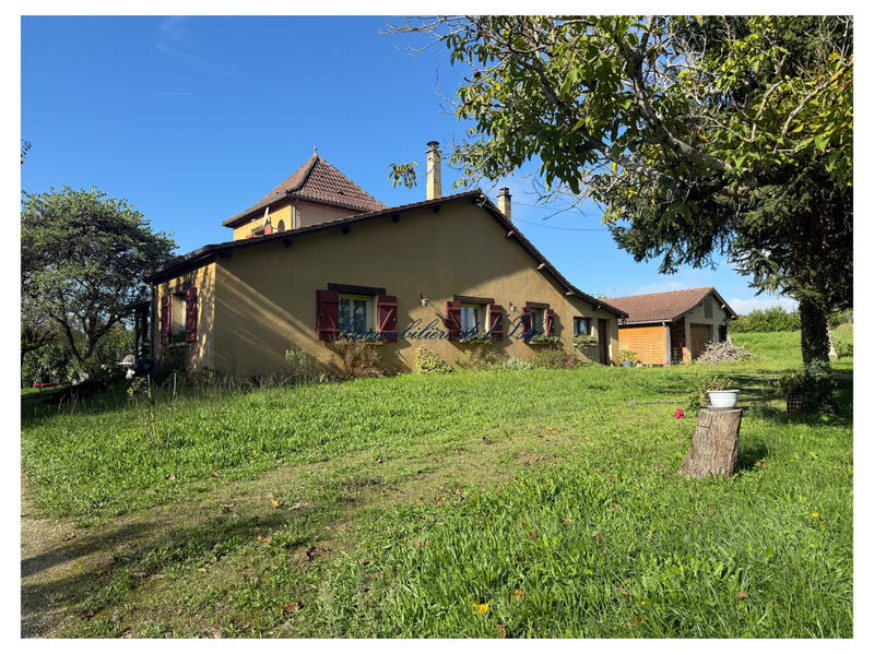 Maison - 159 m² - 6 pièces