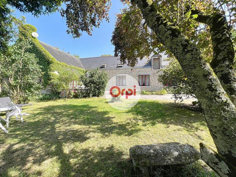 Maison - 253 m² - 7 pièces