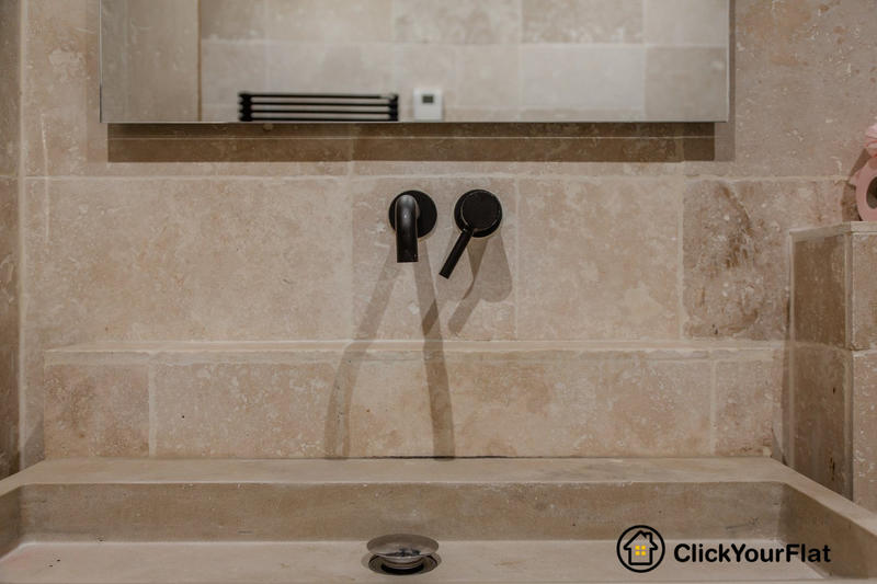 Local commercial - 100 m² - 3 pièces