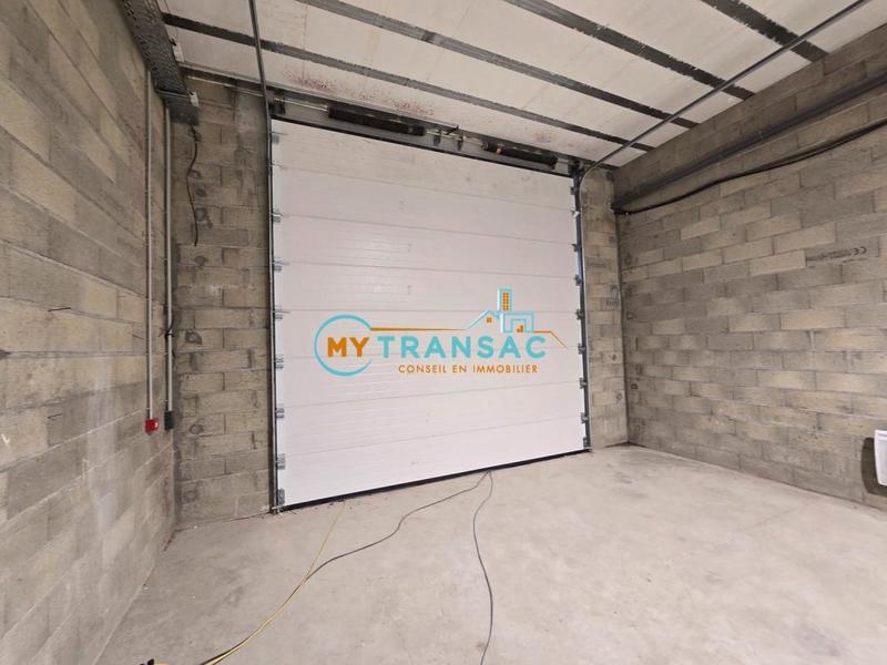 Local d'activités - 309 m²