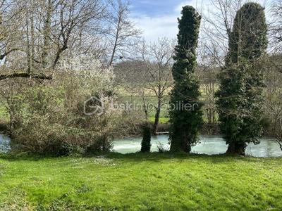 Château - 897 m² - 16 pièces