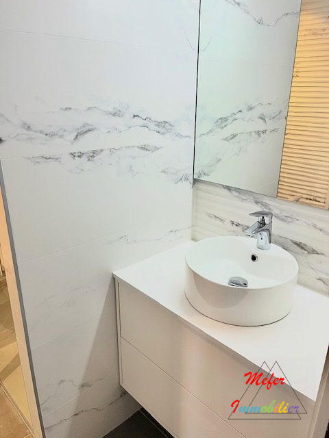 Appartement - 85 m² - 3 pièces