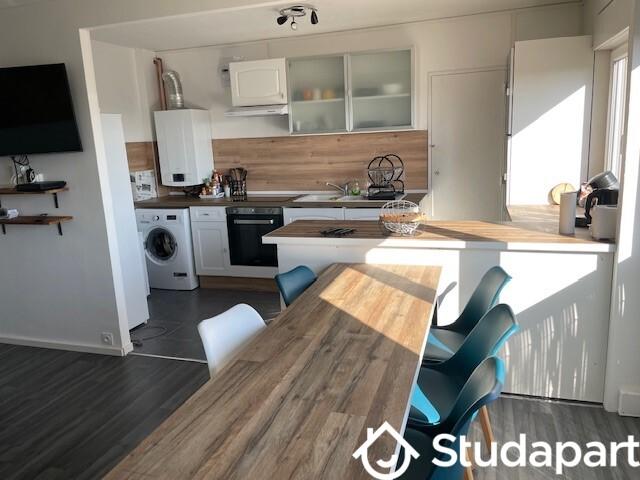 Chambre - 12 m² - 1 pièce