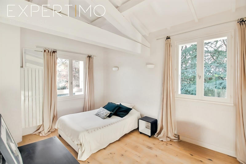 Villa - 200 m² - 6 pièces