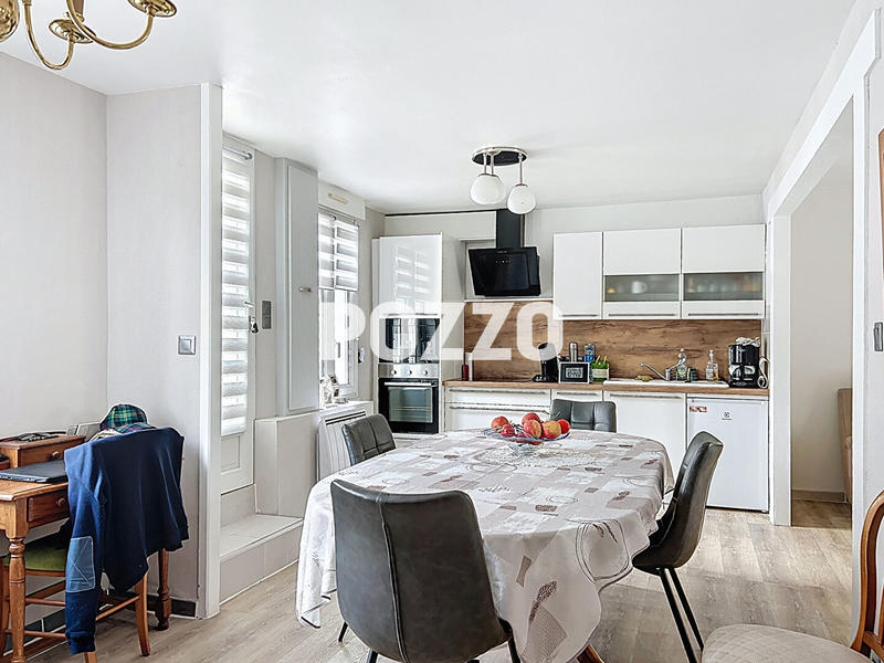 Maison - 137 m² - 5 pièces