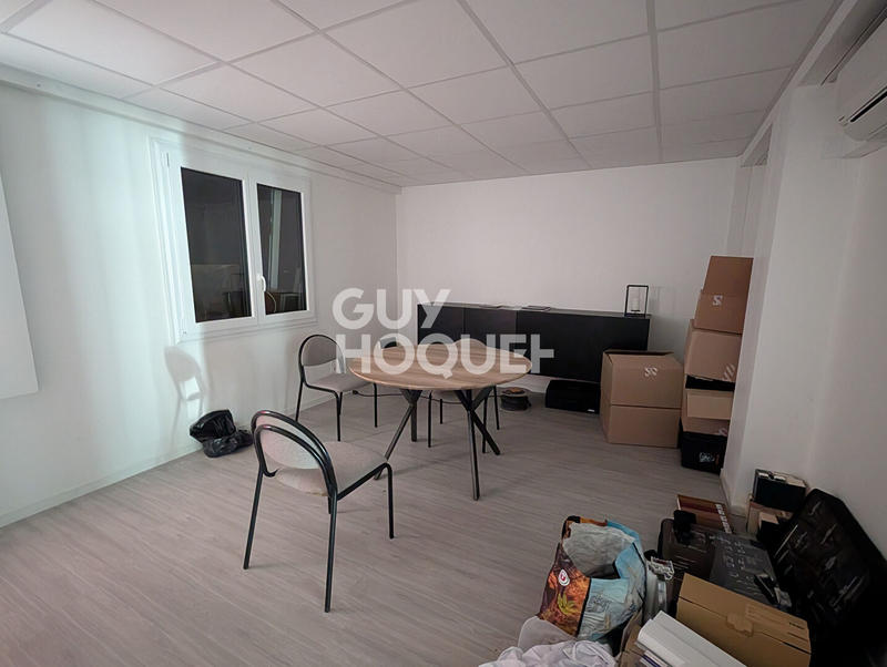 Local commercial - 605 m²