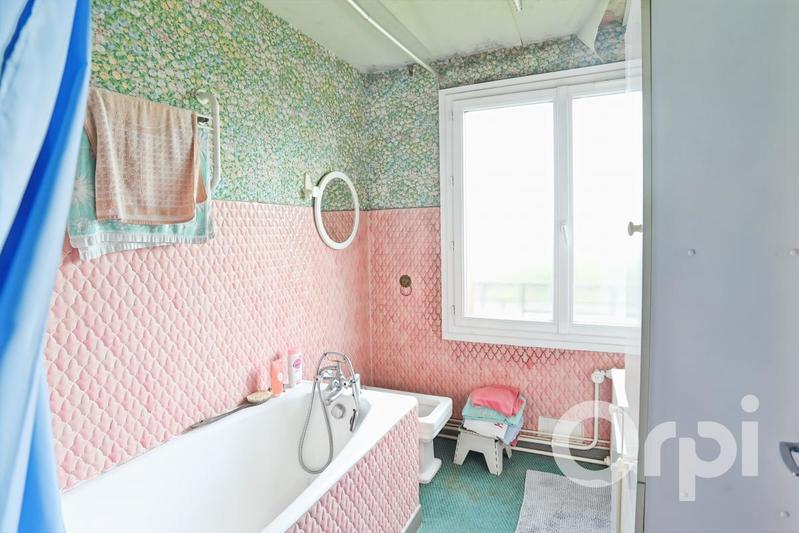 Maison - 95 m² - 4 pièces