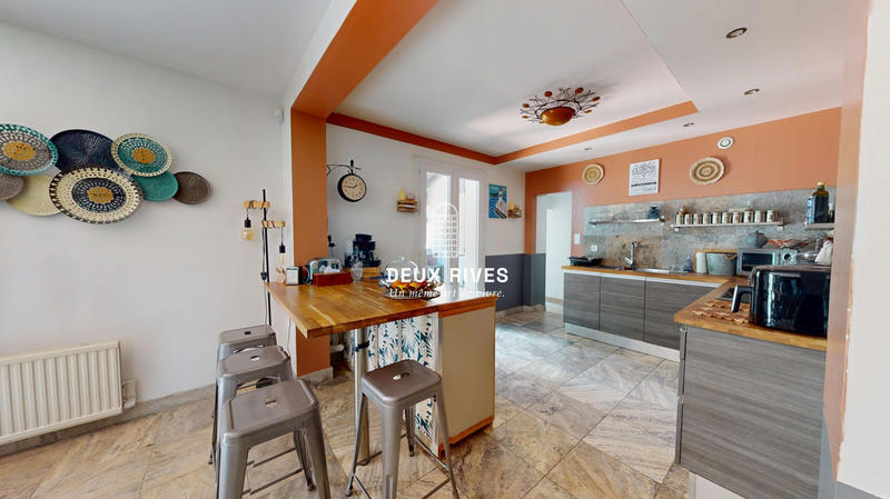 Villa - 167 m² - 6 pièces