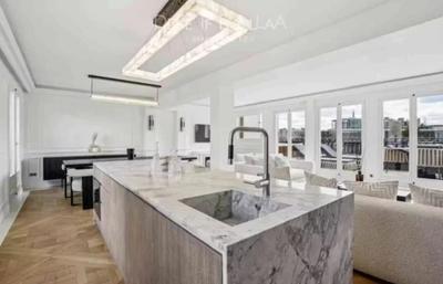 Appartement - 195 m² - 5 pièces