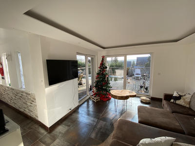 Maison - 97 m² - 5 pièces