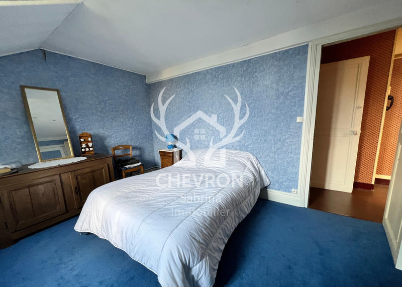 Maison - 259 m² - 10 pièces