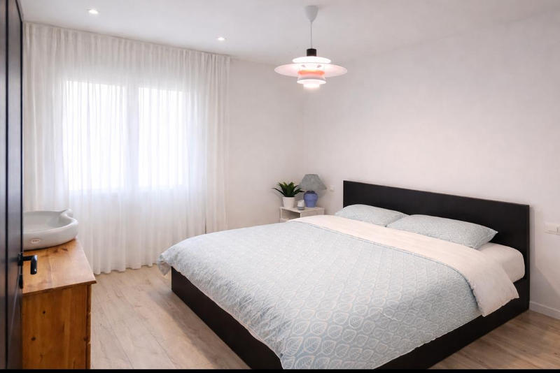 Maison - 214 m² - 7 pièces