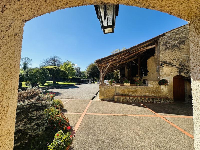 Maison - 190 m² - 8 pièces