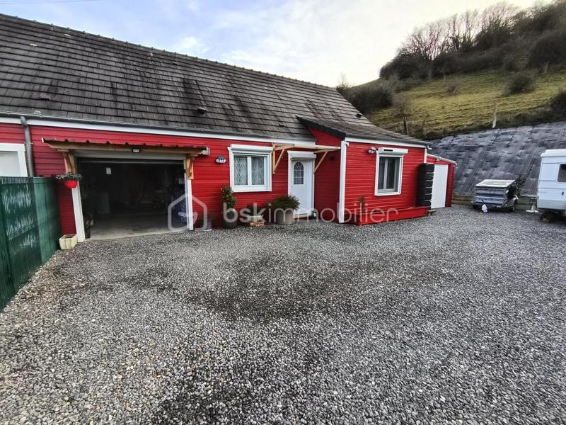 Maison traditionnelle - 75 m² - 3 pièces