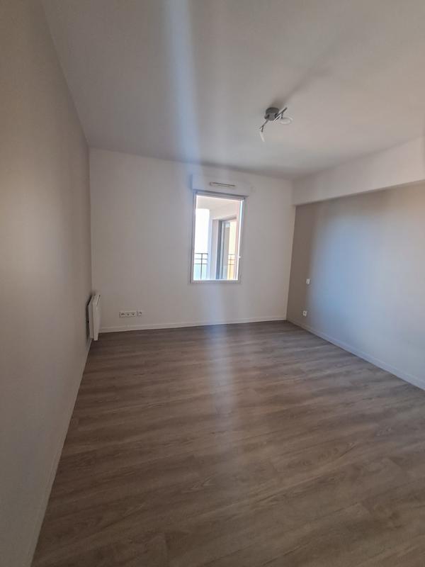 Appartement - 80 m² - 3 pièces