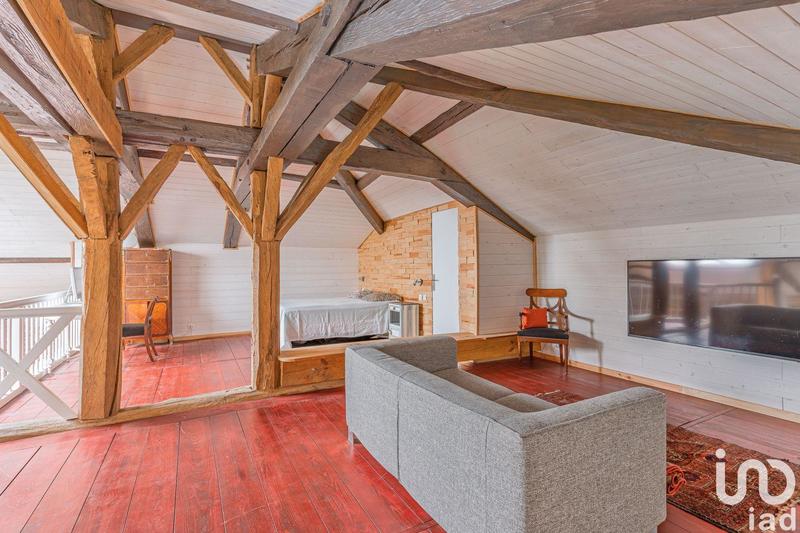 Maison - 360 m² - 7 pièces