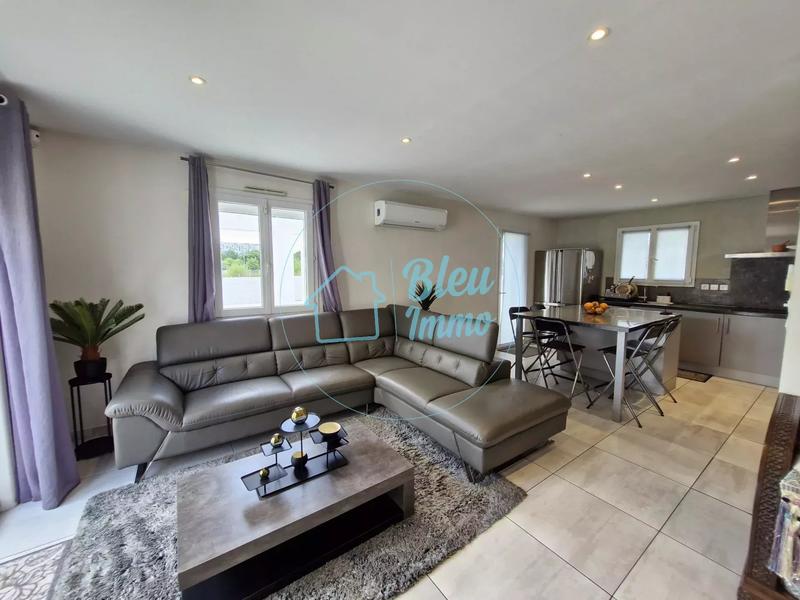 Maison - 110 m² - 4 pièces